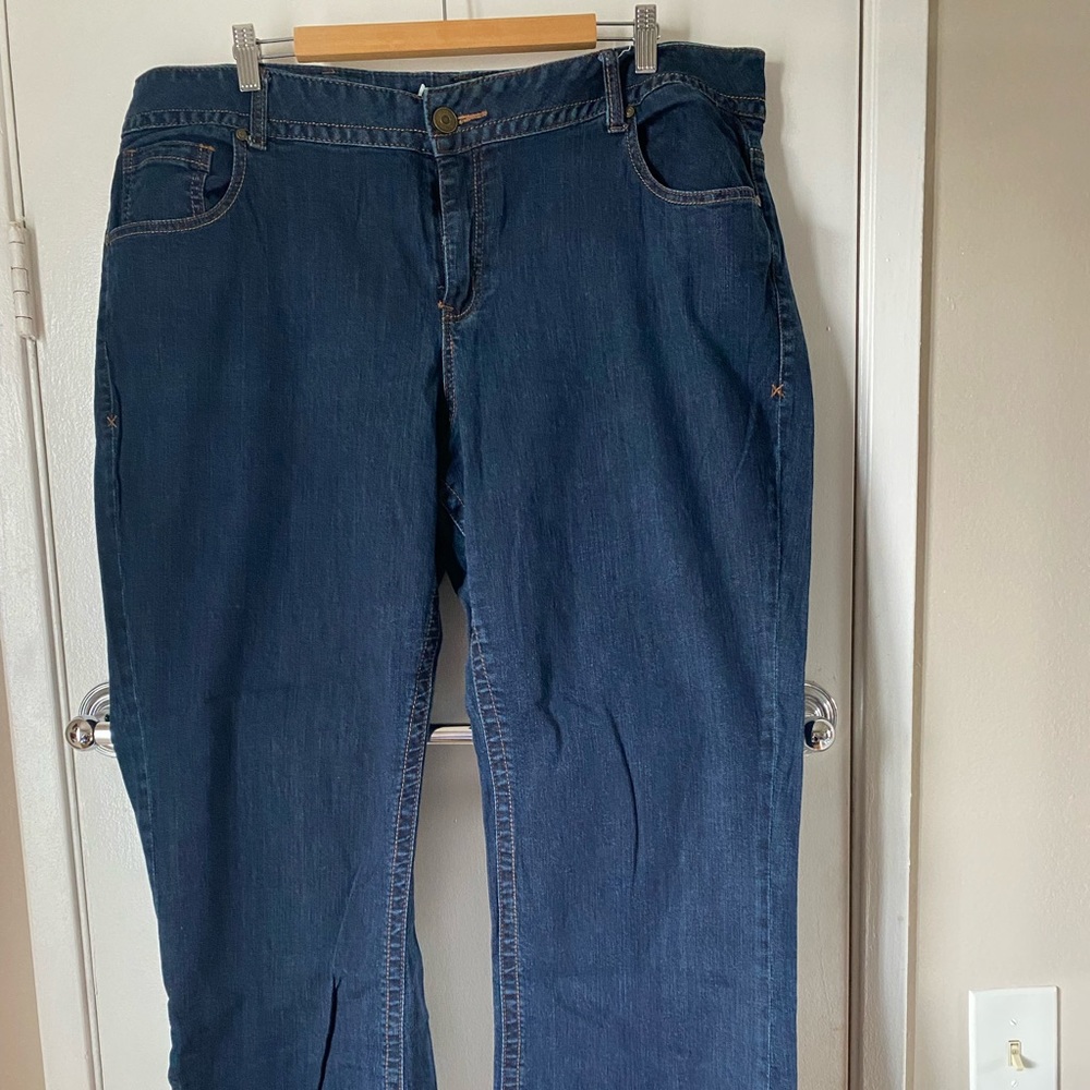NWOT Lane Bryant bootcut jeans. 22 petite. Dark blue.